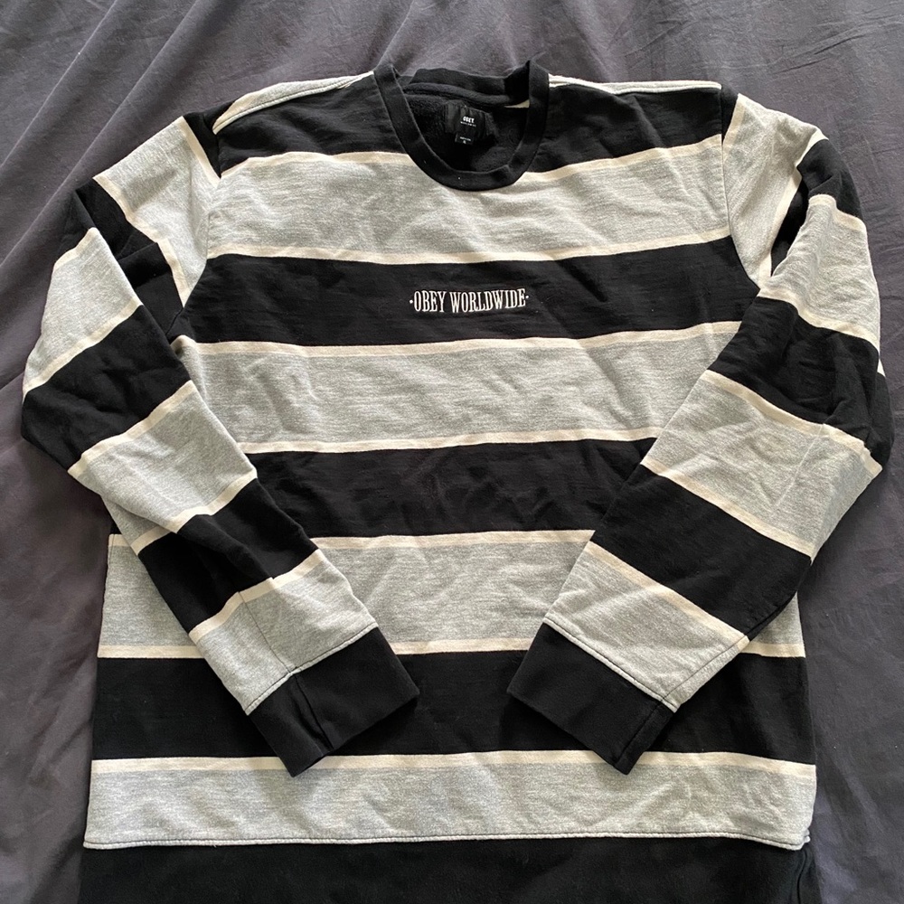 OBEY Men’s XL sweater